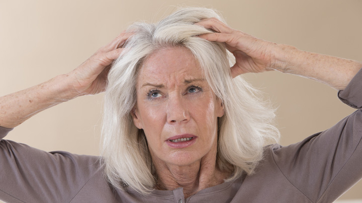 081215_itchy_head