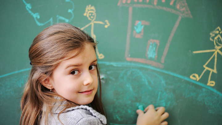 101215_girl_classroom