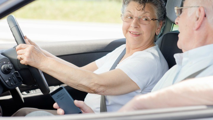 130116_CoupleDrivingCar