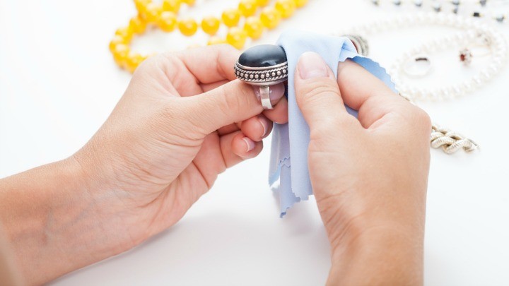 141215_RingClothClean