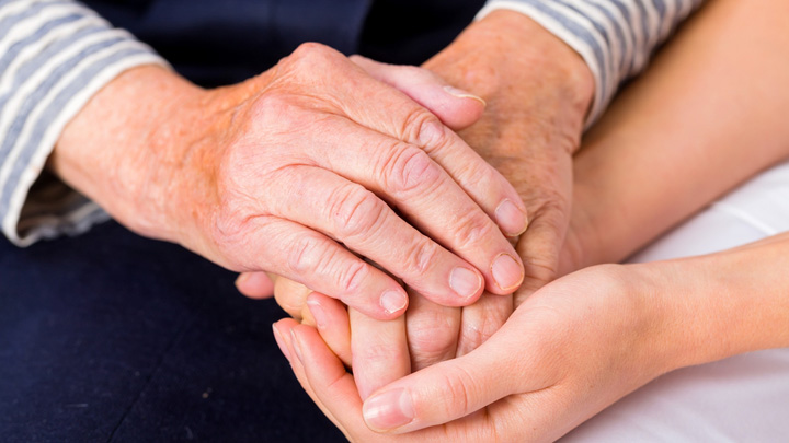 161215_carer_hands