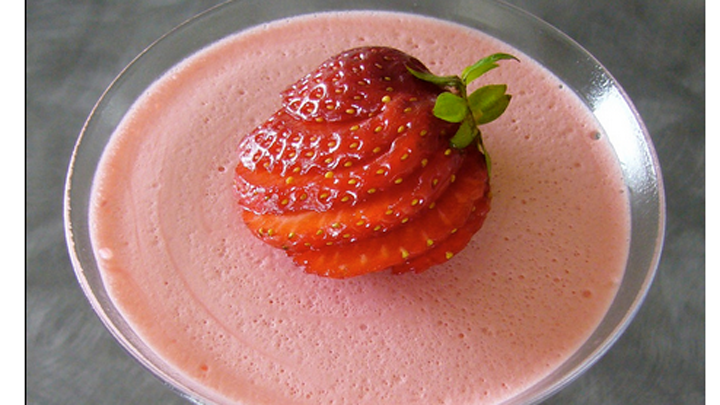 Startsatsixty-strawberrymousse