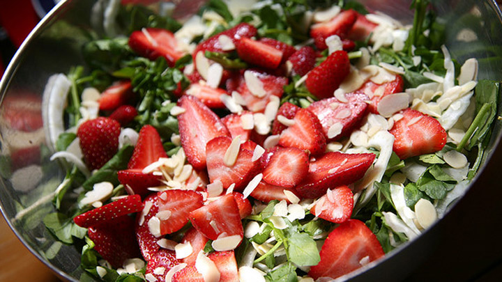 Strawberry salad