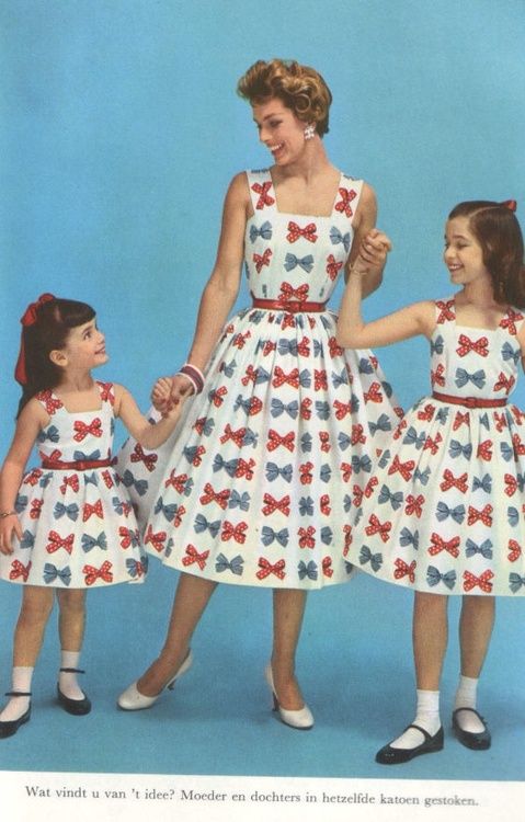 matching mother daughter dresses