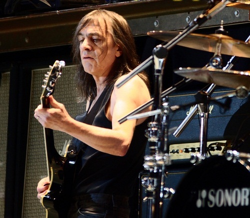 Malcolm_Young_en_2010