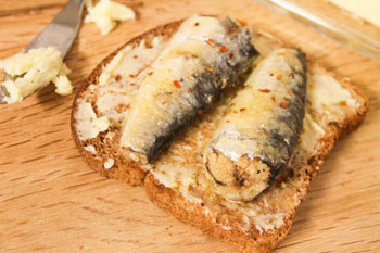 sardines-sandwich