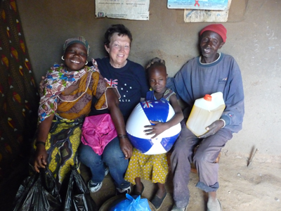 STELA AND HER PARENTS, JULIA AND JONAS WITH LYN