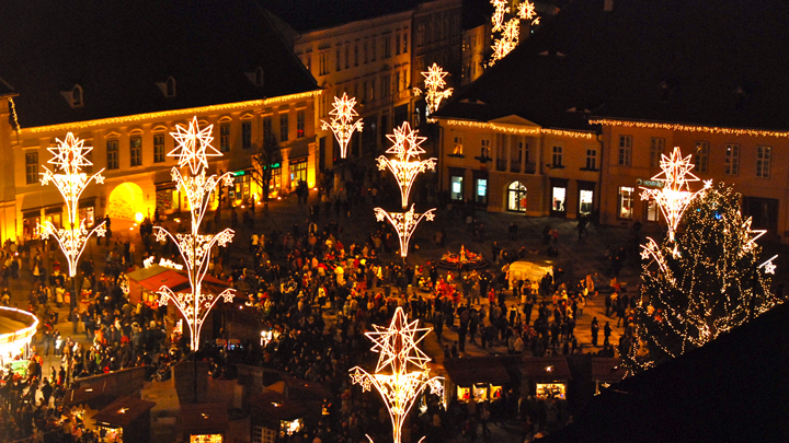 Sibiu_Christmas_Market_opening_2008