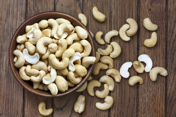 cashews-bowl