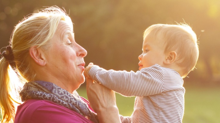 grandparents-who-help-care-for-grandchildren-may-live-longer-research