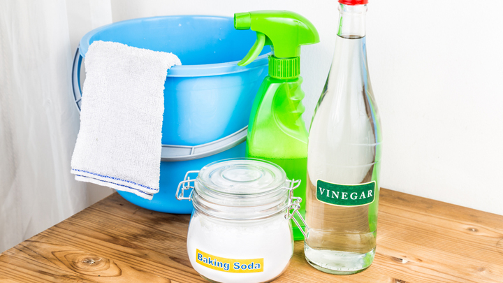 071015_vinegar_cleaning