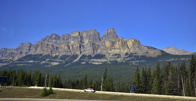 Banff - Castle Mountain (640x330)