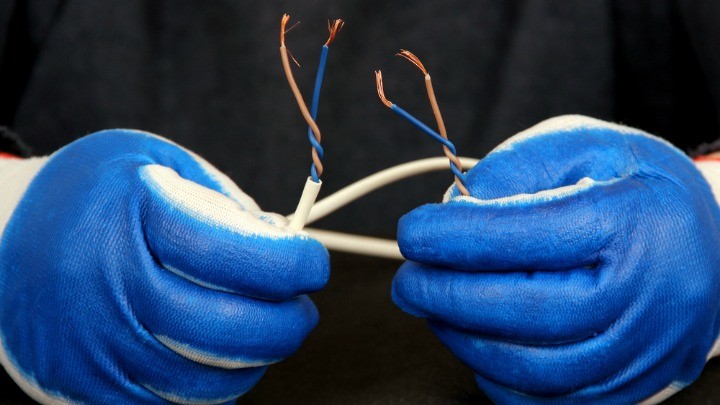 wire spark electric