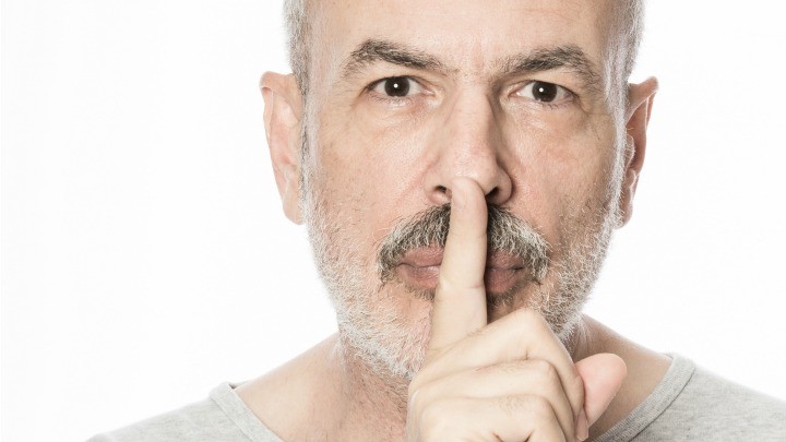 380823955_silence_golden_joke Shutterstock