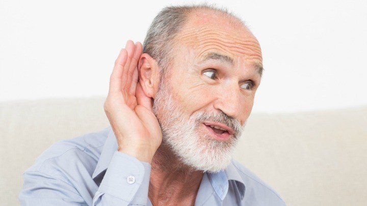 300071264_hearing_aid_man_joke Shutterstock