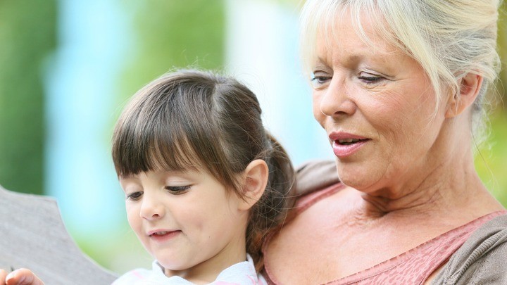 219081319_granddaughter_joke Shutterstock