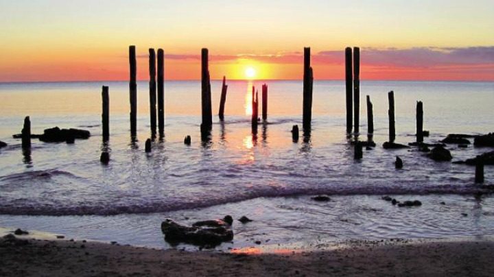 Labor MP Amanda Rishworth's photograph of Port Willunga Bay in South Australia