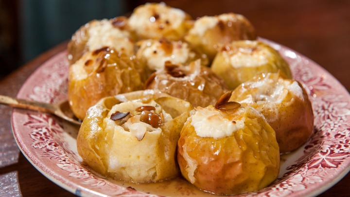 Amazing baked apples | Starts at 60