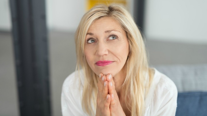 050816_thoughtful_woman