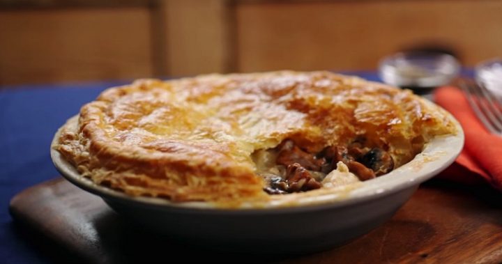 creamy chicken and mushroom pie recipe