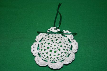 Look at this cute doily scented ornament! Source: Funezcrafts.com.