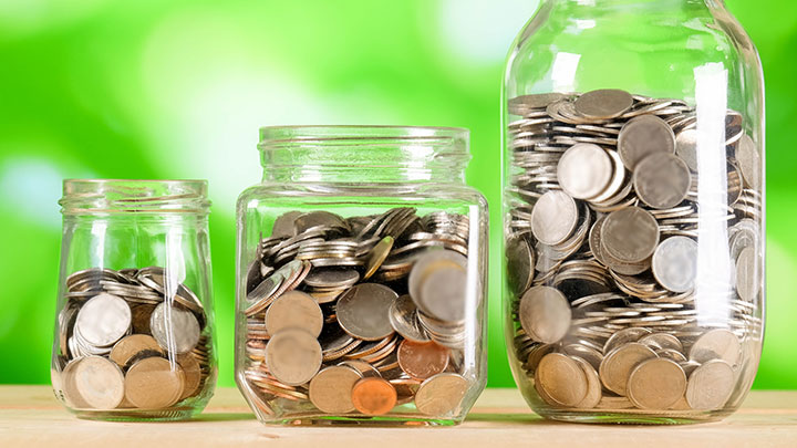 money-savings-jars