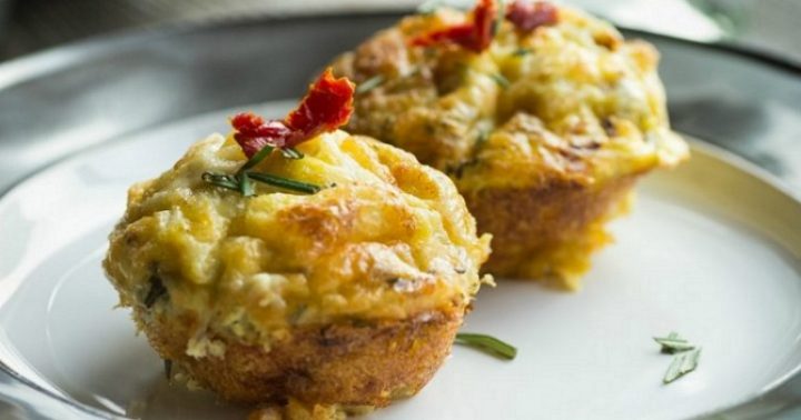 cheesy-zucchini-muffins