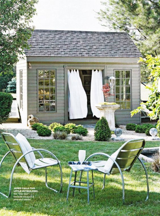 Your own place in the backyard. Photo via Pinterest.