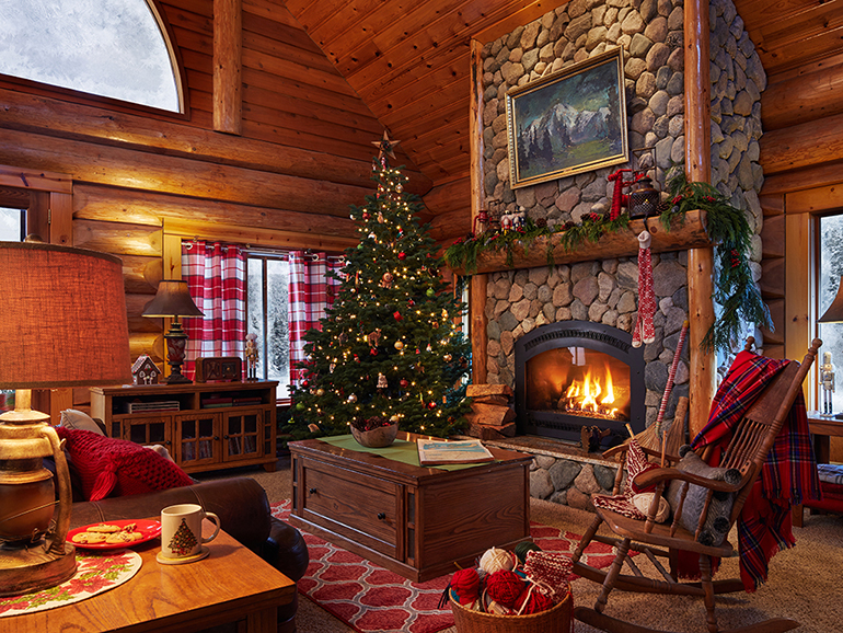 santas-house_livingroom_zillow