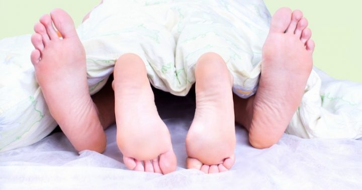 feet-under-bed