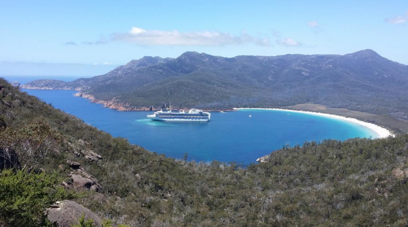 Cruise and rail holiday Tasmania