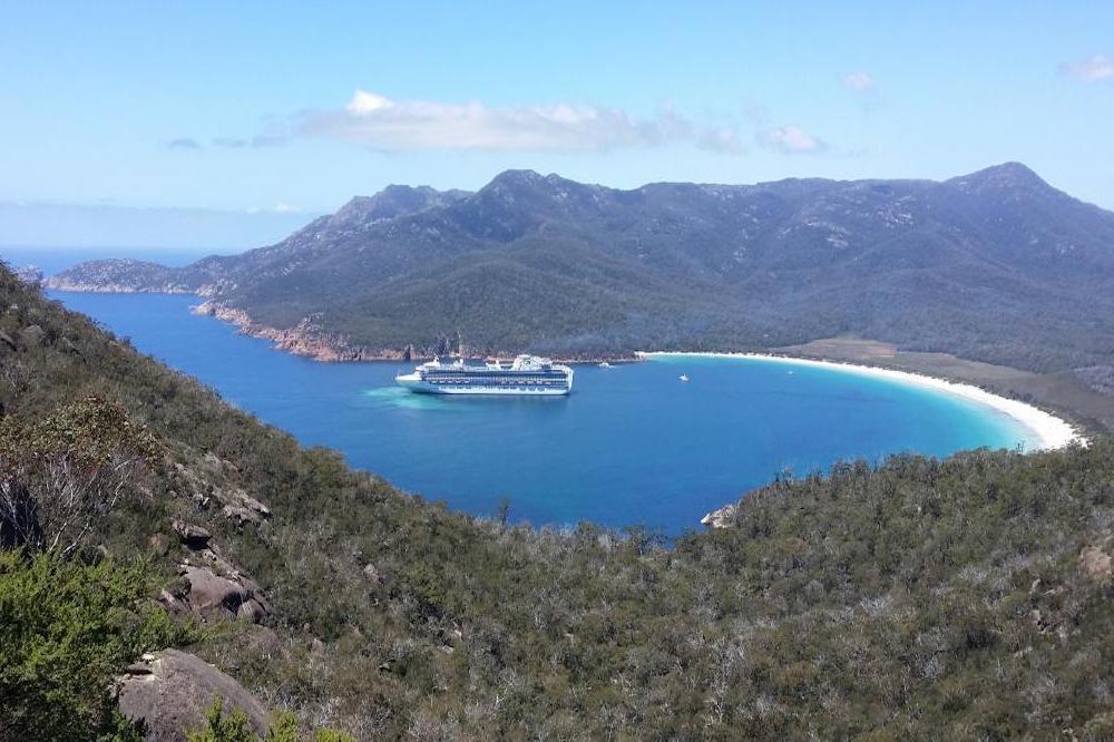 Spectacular Wineglass Bay