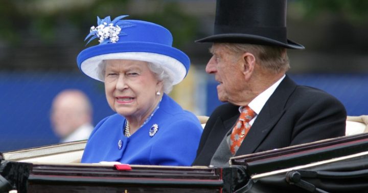 queen and phillip in carriage queen and prince phillip