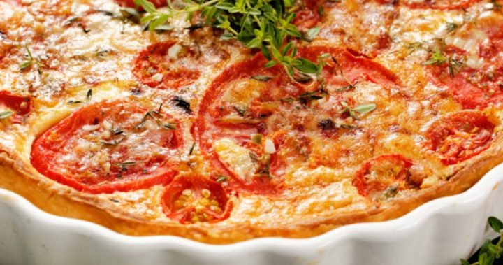 Delicious salmon and tomato quiche | Starts at 60