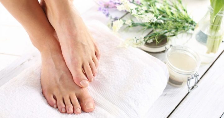 150817 foot care Foot care.