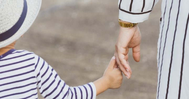 holding-hands1