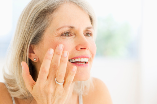 Threading to remove facial fuzz is an instant complexion boost Threading to remove facial fuzz is an instant complexion boost