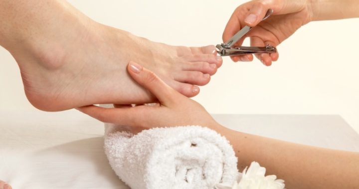 Painful ingrown toenails How to avoid them, how to fix