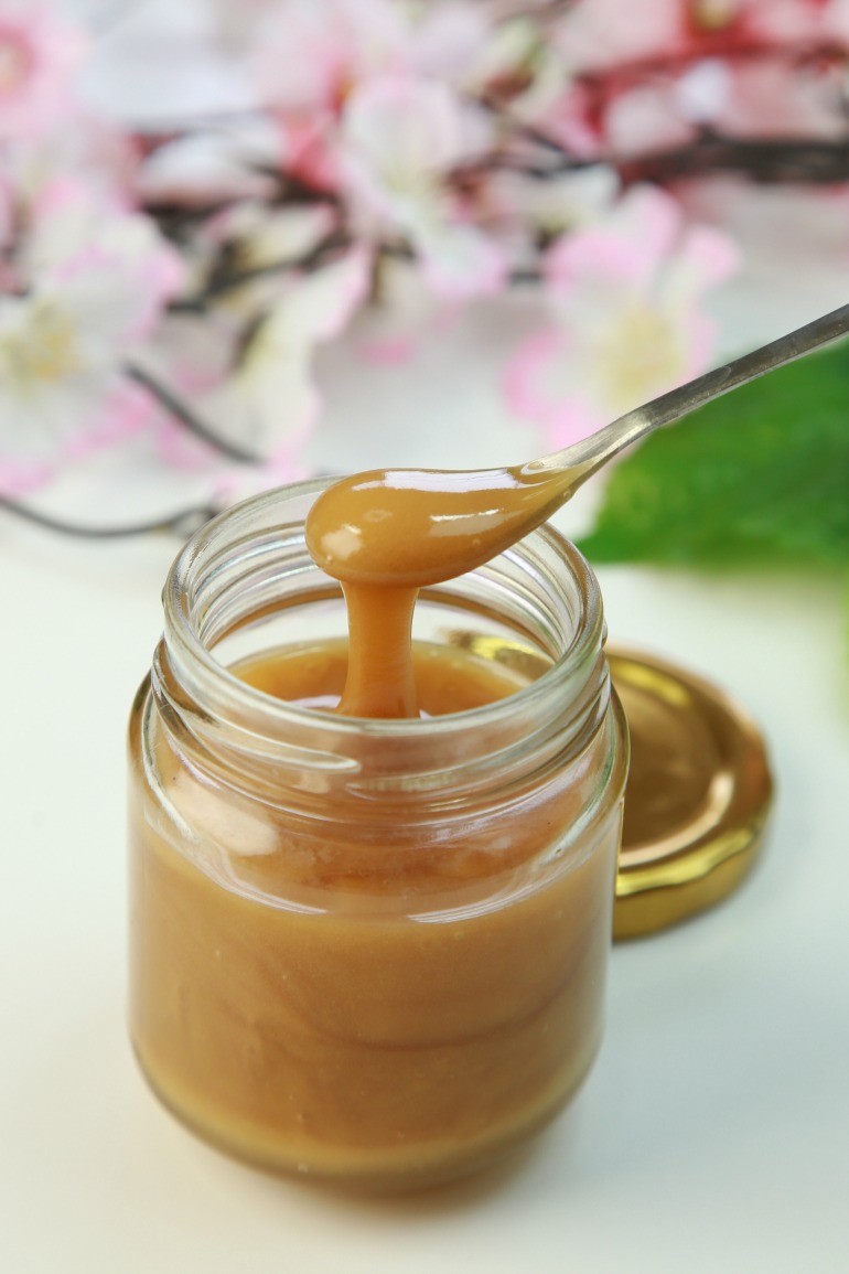 Manuka honey has seen a rise in popularity over the past few years due to its powerful antibacterial properties. Source: Getty