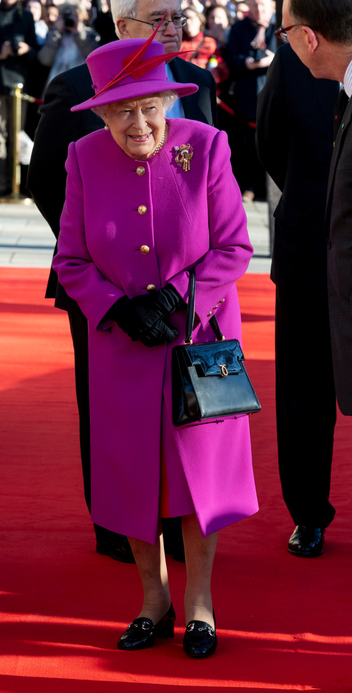 The Queen looked lovely in pink on Thursday as she attended the Honourable Society of Lincoln’s Inn in London. 