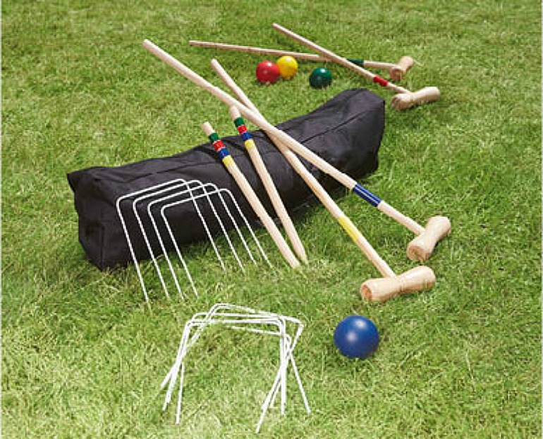 Lawn games. Source: Aldi