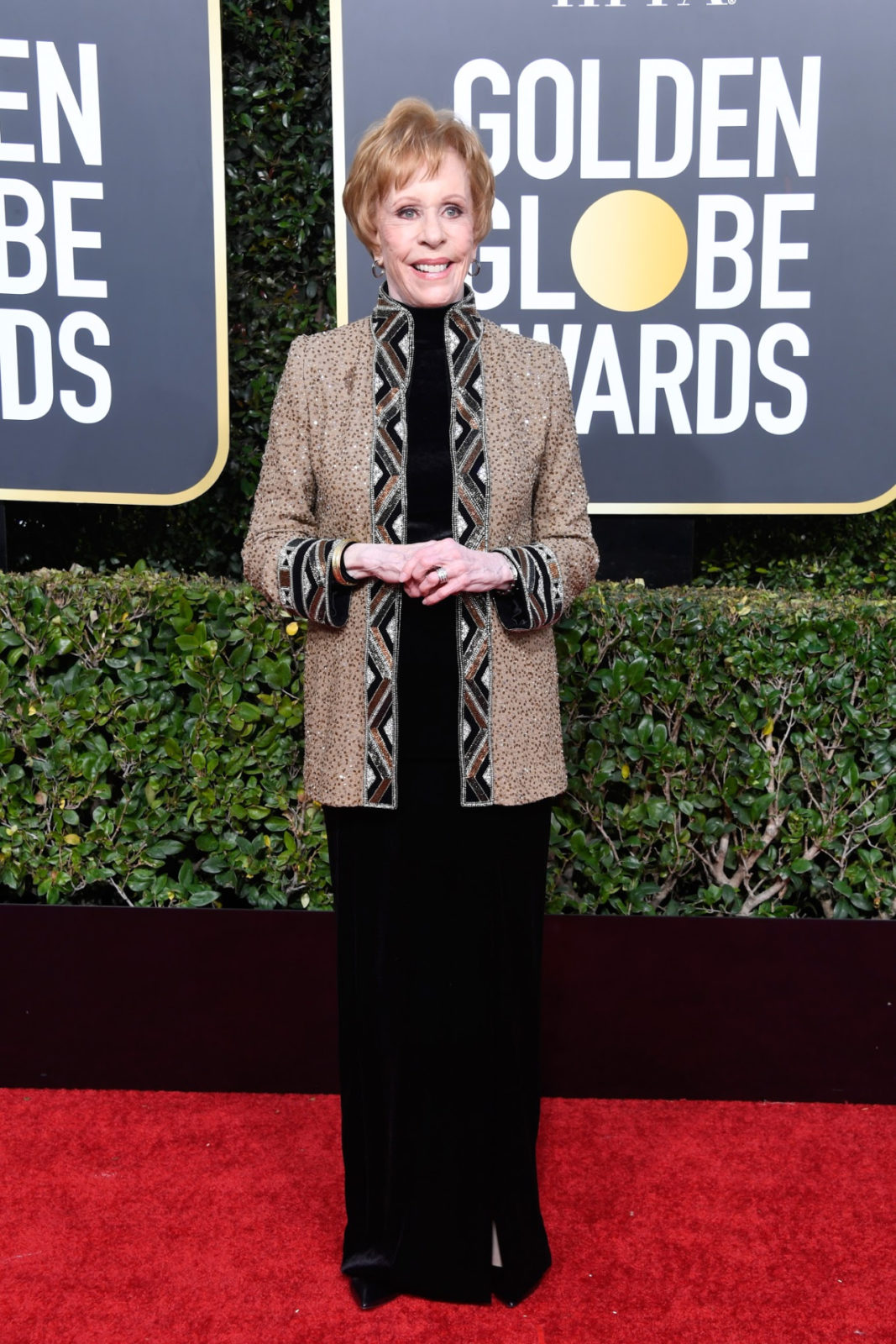 Carol Burnett looked stylish in a standout gold jacket. Source: Getty