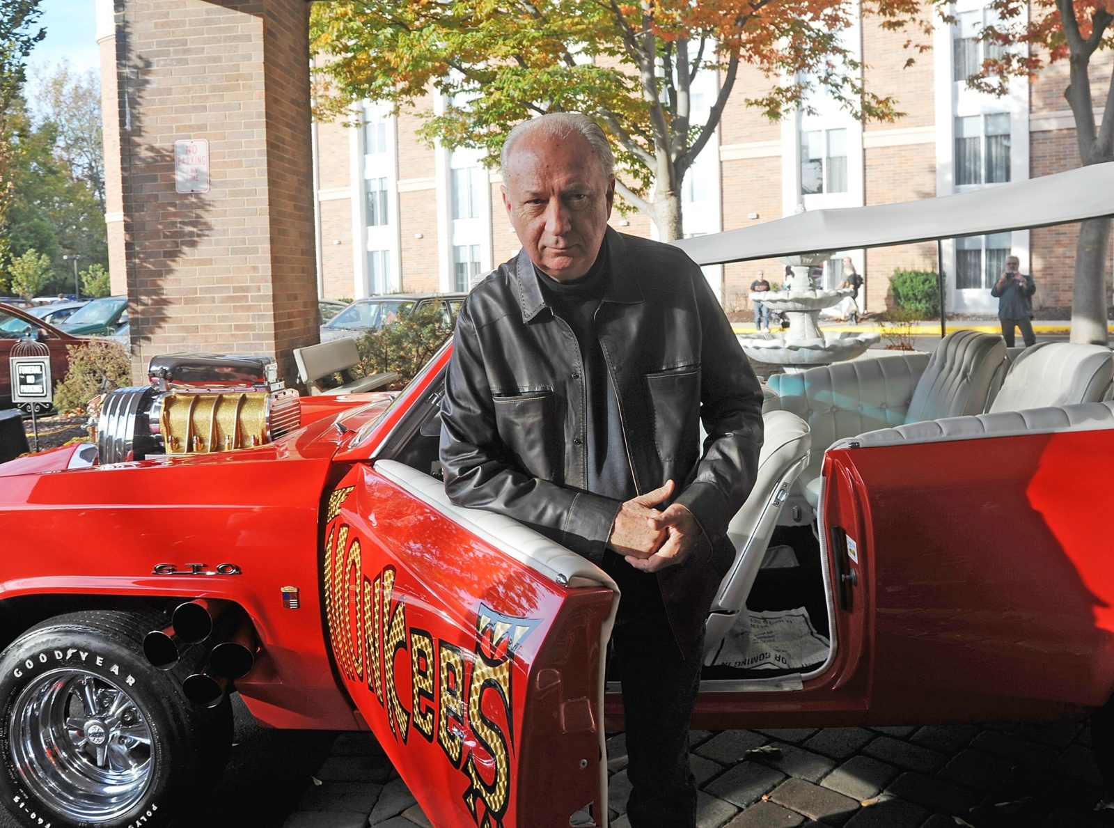 Mike Nesmith is still performing his Monkees hits now. Source: Getty.