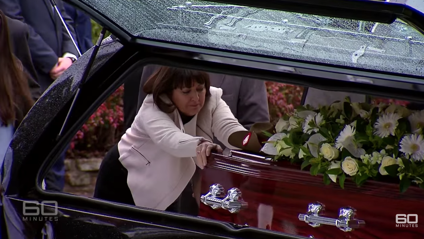 Kathy Kelly broke down at Stuart's funeral. Source: YouTube/60 Minutes.