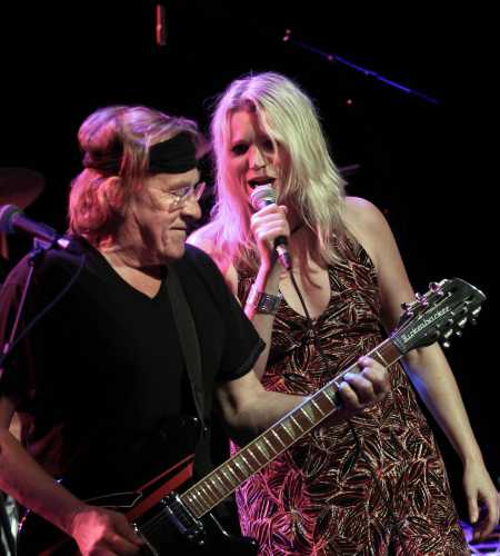 Paul_Kantner_&_Cathy_Richardson_2011